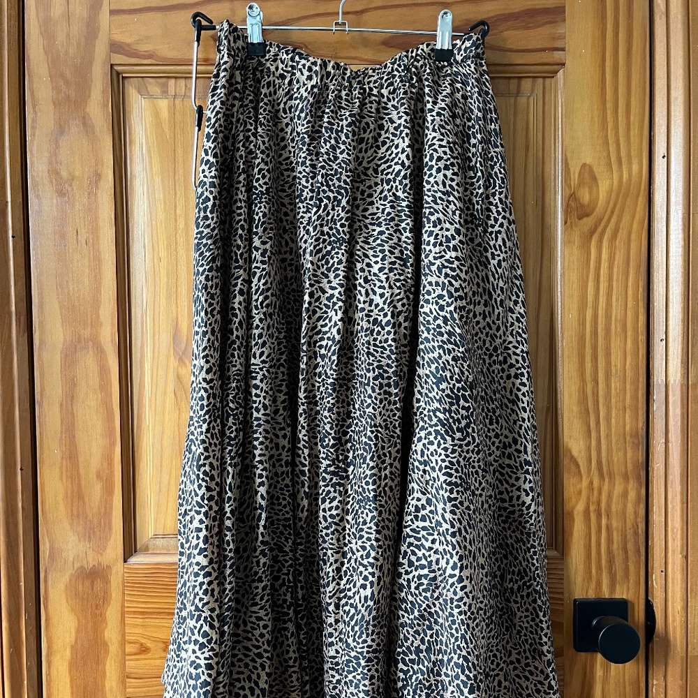 LEOPARD PRINT SKIRT